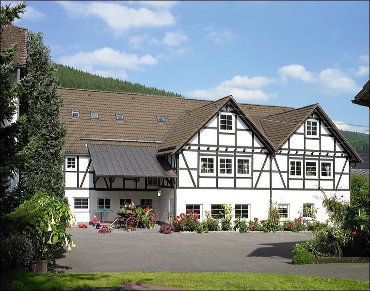 Hotel Klaukenhof Lennestadt Exterior photo